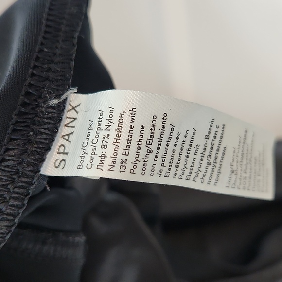 Spanx faux leather shiny black leggings size medium - Picture 8 of 11